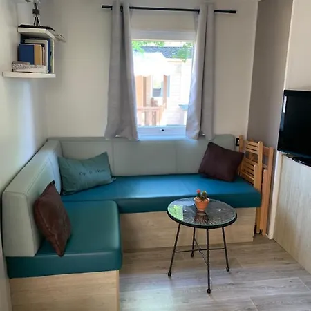 Le Mobilhome D'Eveline Et Serge Lit-et-Mixe