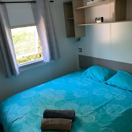 Le Mobilhome D'Eveline Et Serge Campsite *