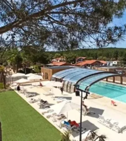Campsite Le Mobilhome D'Eveline Et Serge Lit-et-Mixe
